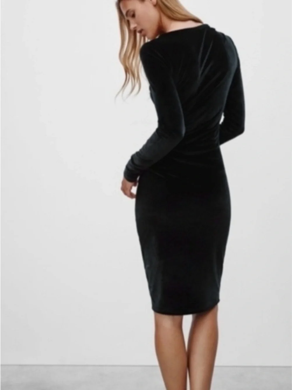 Wilfred Klum Black Long-Sleeve Velvet Wrap Dress - Picture 2 of 8